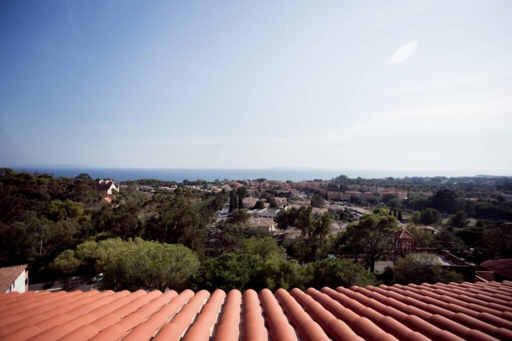 Magnifique Appartement Avec Vue Imprenable La Londe-les-Maures Eksteriør billede